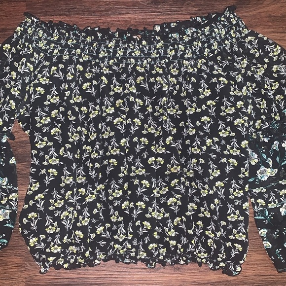 Free People Off the Shoulder Rose Valley Printed Bell Sleeve Blouse Size XS EUC - Picture 10 of 11